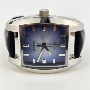 Diesel Men's Watch 38MM Blue Dial New Black Leather Bands New Battery